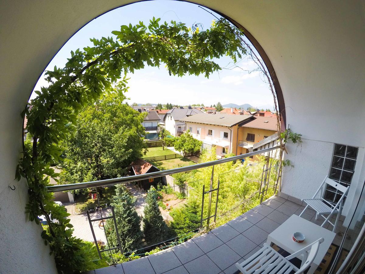 Apartments GreenSLO Ljubljana Buitenkant foto