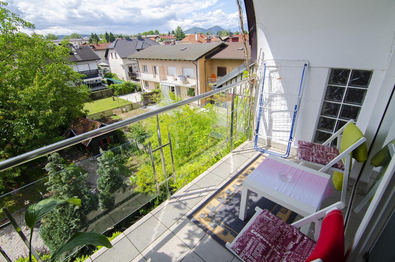 Apartments GreenSLO Ljubljana Buitenkant foto